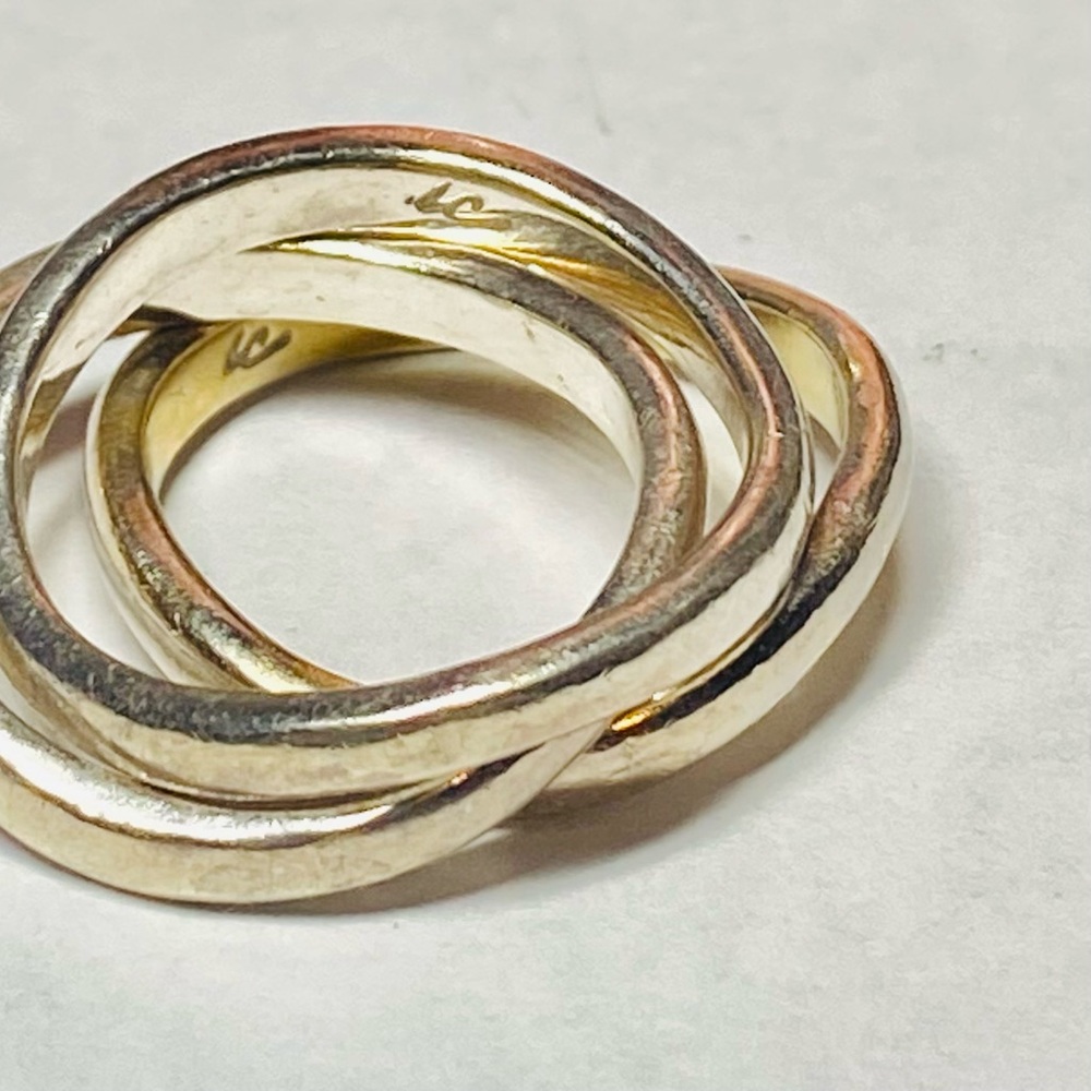 925 Silver Interlocking Ring Sz. 7.5 - image 3